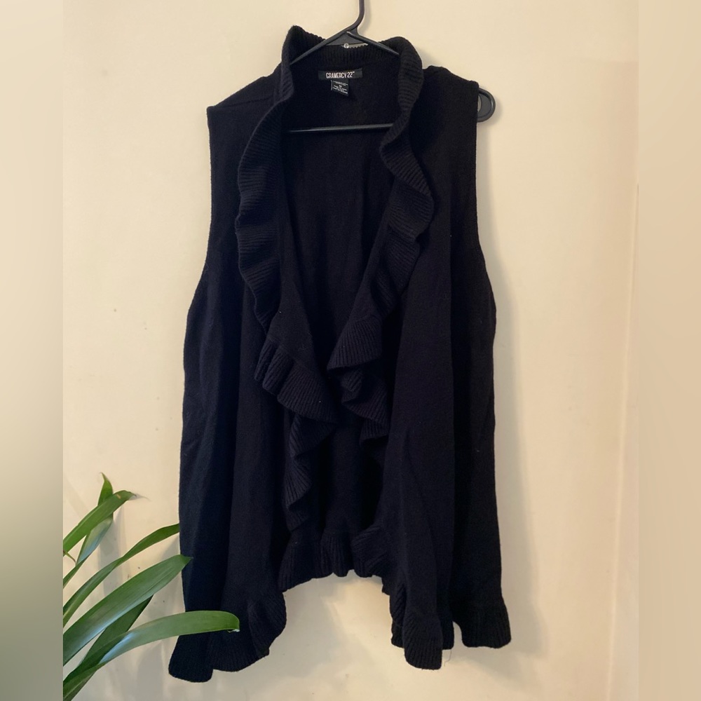 BLACK VEST WOMEN
